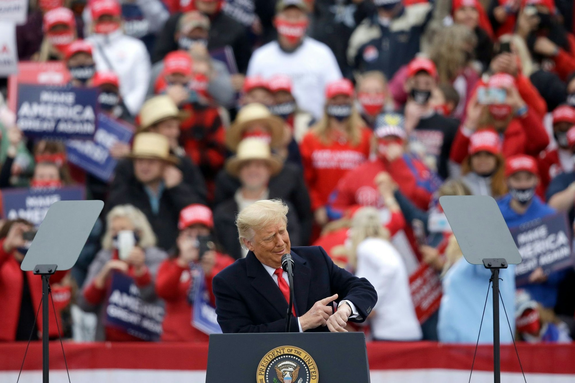 Trump und andere Milliardäre seines Kabinetts gelten als Fans Schweizer Markenuhren (Archivbild)