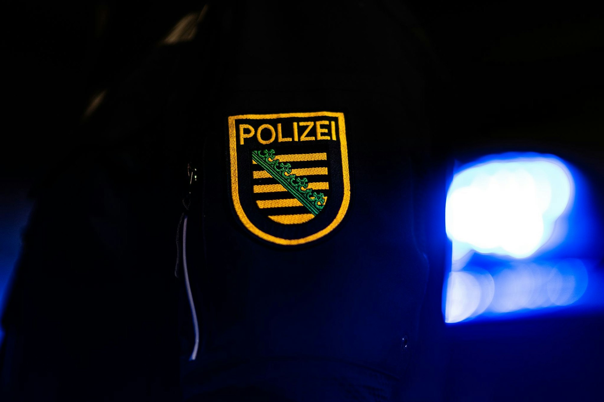 «Corona-Spaziergang»: Polizist aus Beamtendienst entfernt (Symbolbild).