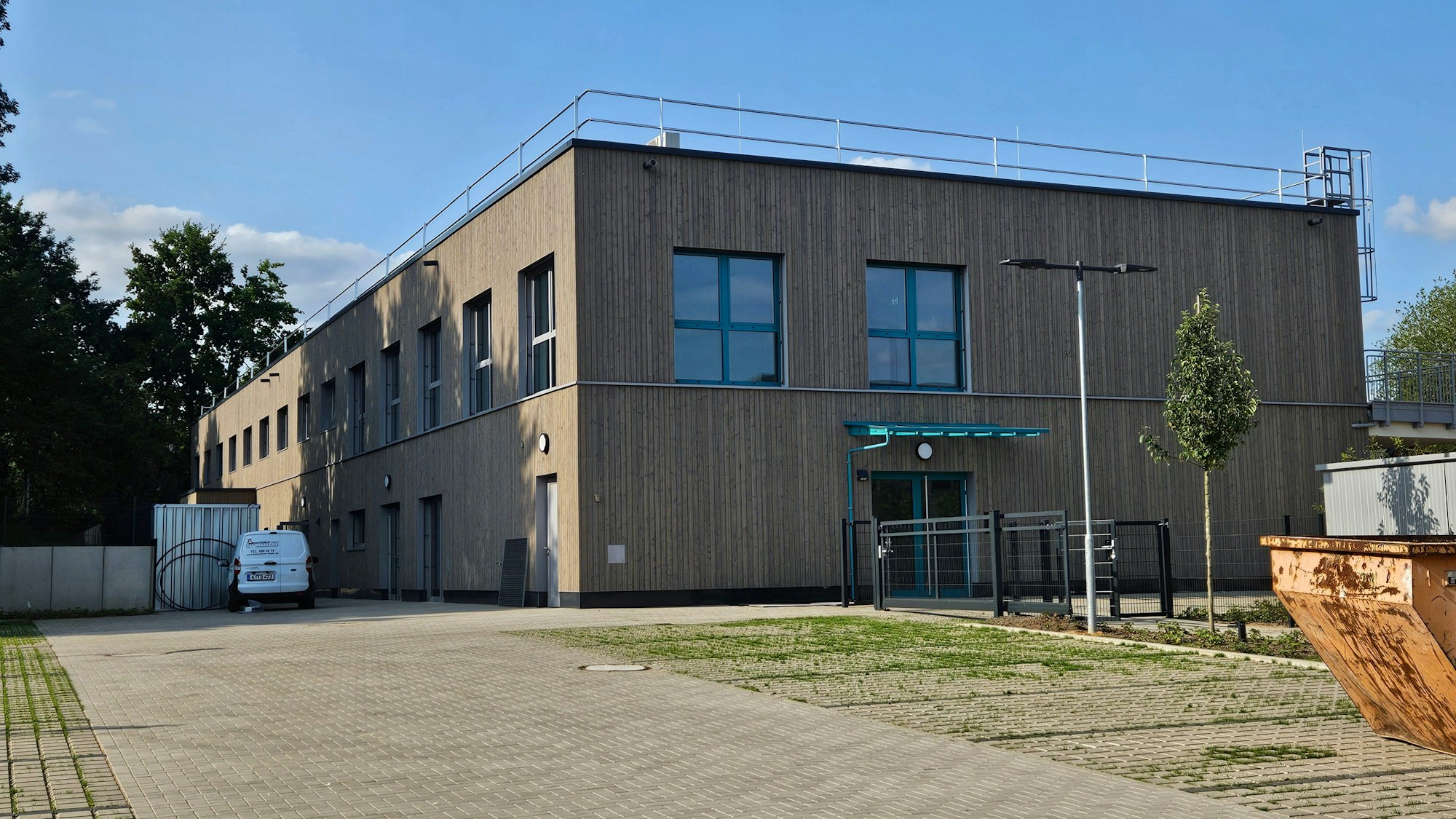Zu sehen ist die Baustelle für die Kindertagesstätte Blumenwiese in Bedburg.