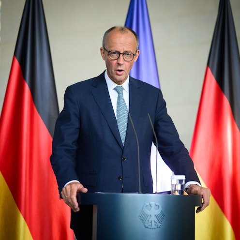 Bundeskanzler Friedrich Merz (CDU) kommt zu einer Pressekonferenz nach der Sitzung des Sicherheitskabinetts zu den Konflikten im Nahen Osten im Bundeskanzleramt. (Archivbild)