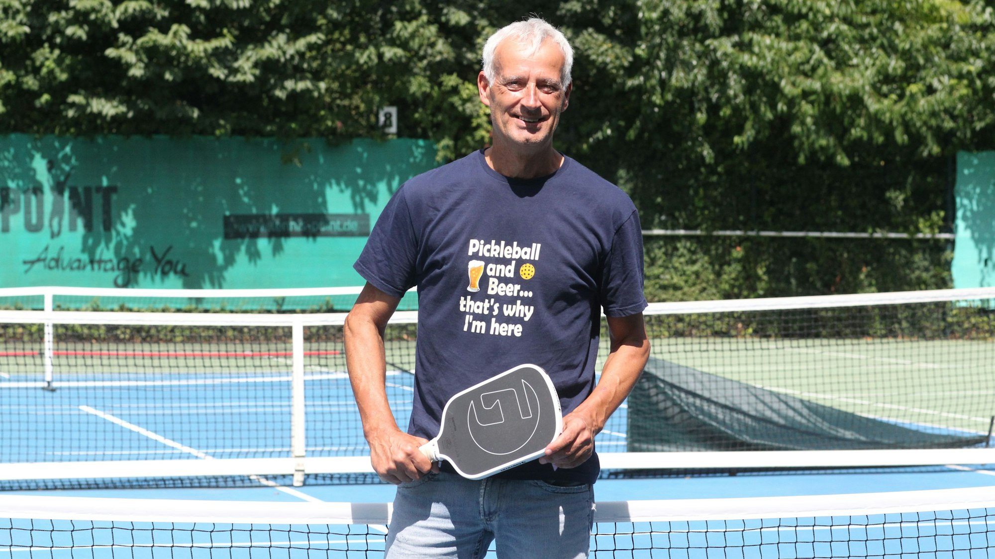 Wolfgang Ruttscheidt ist Initiator, Förderer der modernen Sportart aus USA, Trainer, Investor und nebenbei mit 62 Jahren auch noch einer der Top-Spieler in Deutschland.