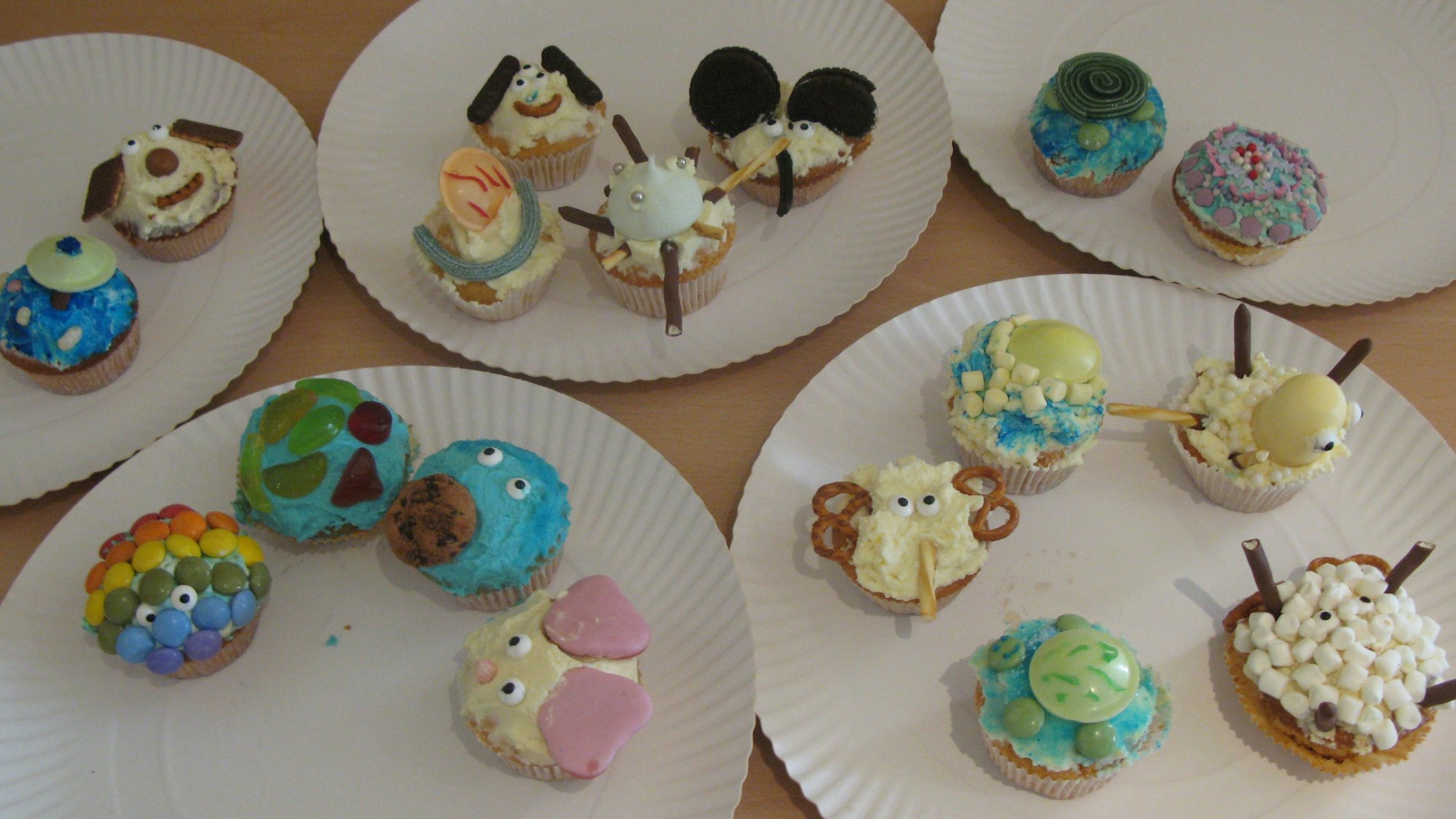 Zu schön, um zuzubeißen: Diese Cupcakes wurden bei der Geschenkten-Zeit-Aktion in Eitorf-Mühleip kreiert.