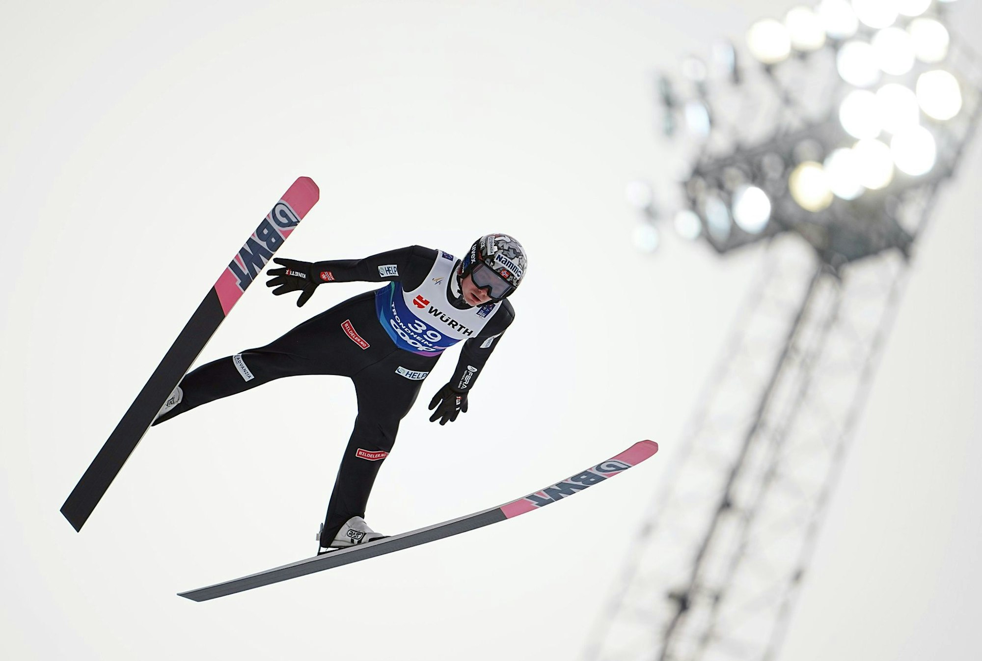 Verliert er nachträglich noch Gold? Norwegens Skispringer Marius Lindvik.