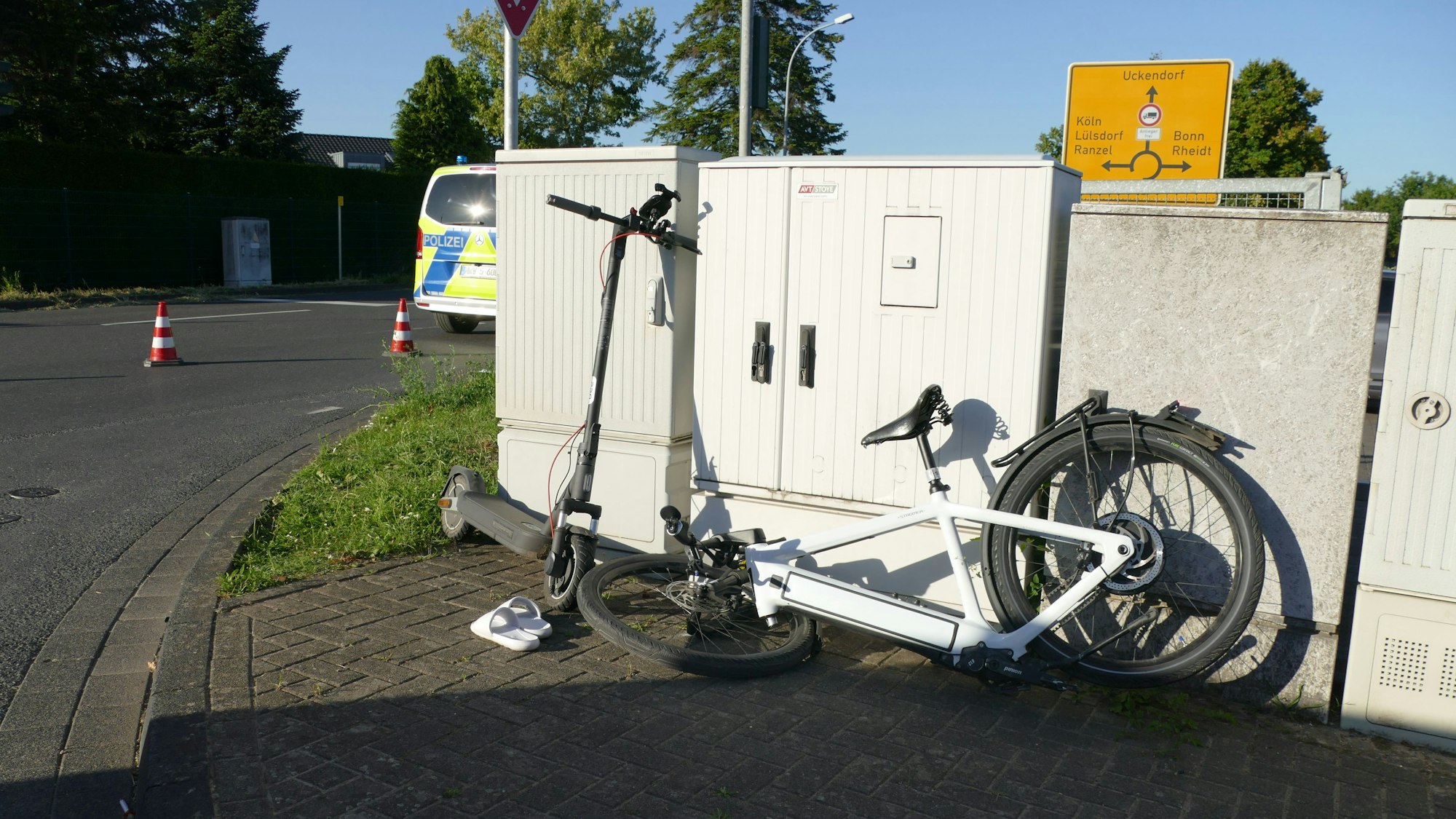 Das Bild zeigt zwei Unfallfahrzeuge. Foto: Marius Fuhrmann