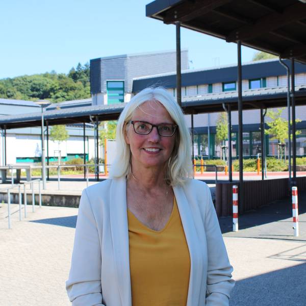 Die Lohmarer Bürgermeisterin Claudia Wieja (Grüne) kandidiert 2025 erneut.