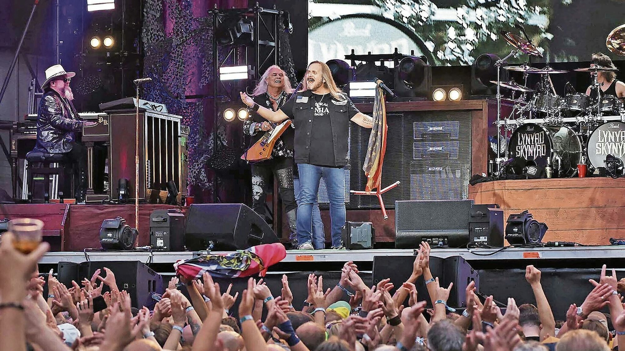 Lynyrd Skynyrd haben beim Auftritt auf dem KunstRasen in Bonn am 5. Juli um acht Minuten überzogen. Das wird für die Veranstalter teuer.