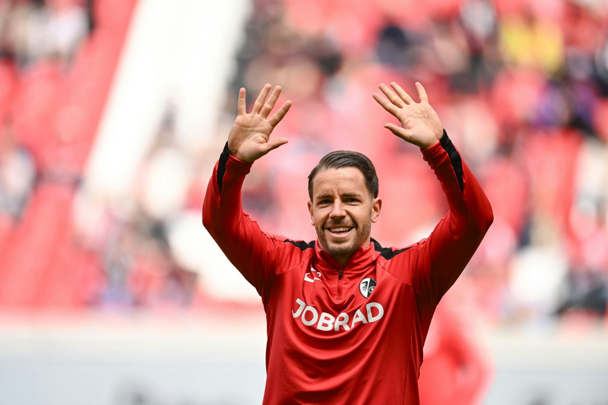 Christian Günter führt den SC Freiburg auch in der kommenden Saison als Kapitän an.