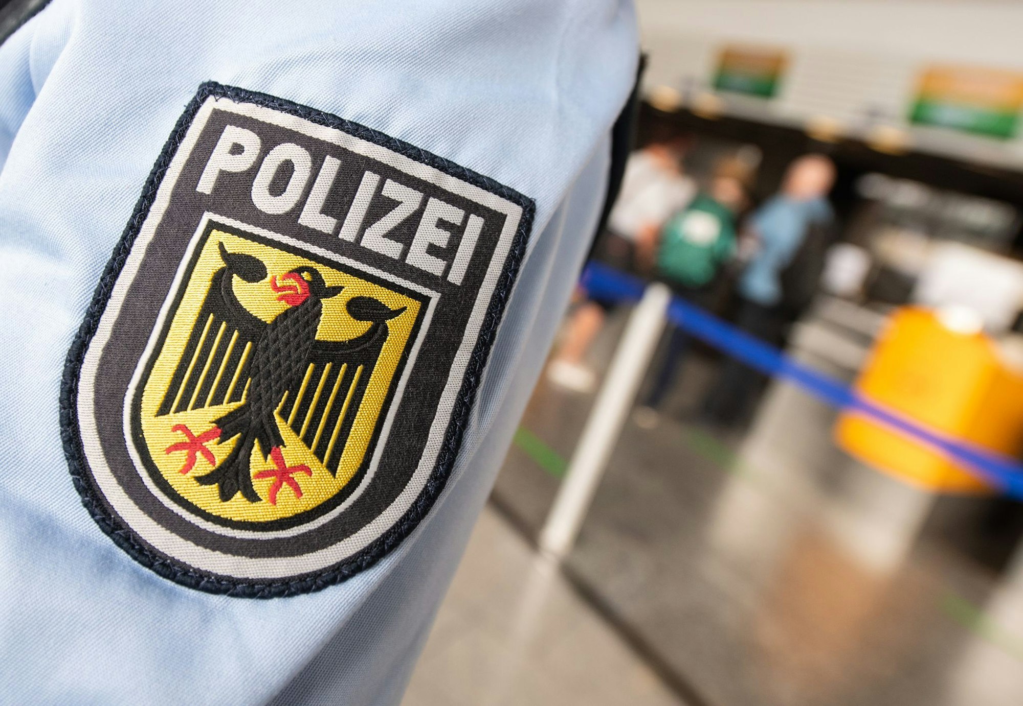 Der Mann sitzt in Untersuchungshaft. (Symbolbild)