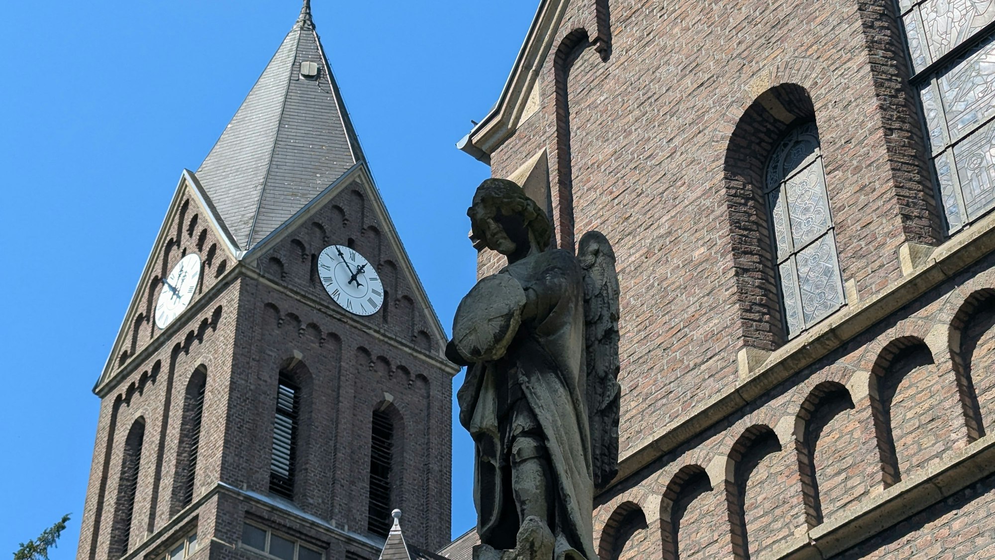 Die Pfarrkirche St. Katharina Alt-Hürth.