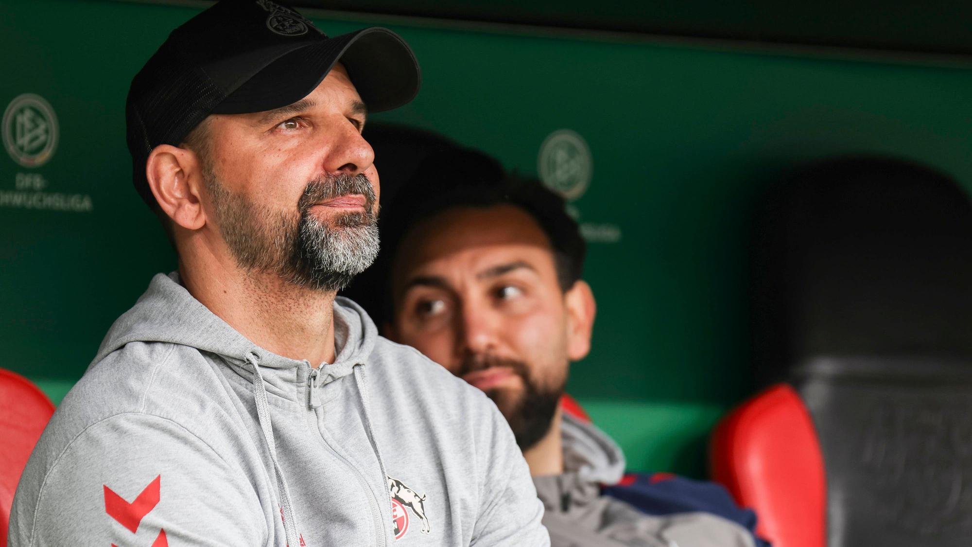 Finale Deutsche Meisterschaft U 19-DFB-Nachwuchsliga: Bayer 04 Leverkusen - 1. FC Köln 18.05.2025 Stefan Ruthenbeck 1. FC Köln, Trainer Finale Deutsche Meisterschaft der U 19-DFB-Nachwuchsliga: Bayer 04 Leverkusen - 1. FC Köln Leverkusen, BayArena am 18.05.2025 *** Final German Championship U 19 DFB Youth League Bayer 04 Leverkusen 1 FC Cologne 18 05 2025 Stefan Ruthenbeck 1 FC Cologne, Coach Final German Championship U 19 DFB Youth League Bayer 04 Leverkusen 1 FC Cologne Leverkusen, BayArena on 18 05 2025 Copyright: xBEAUTIFULxSPORTS/Freisenx