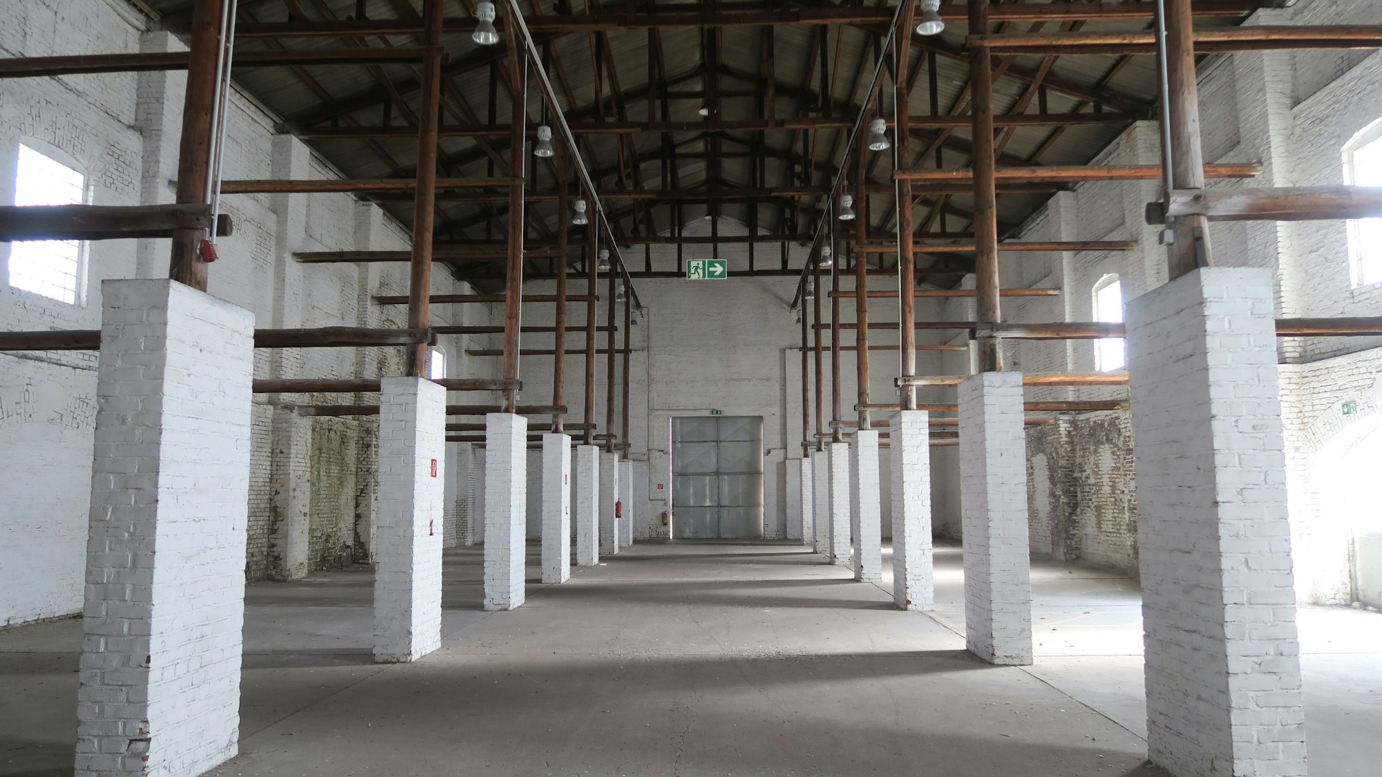 Blick in das Innere einer riesigen Halle