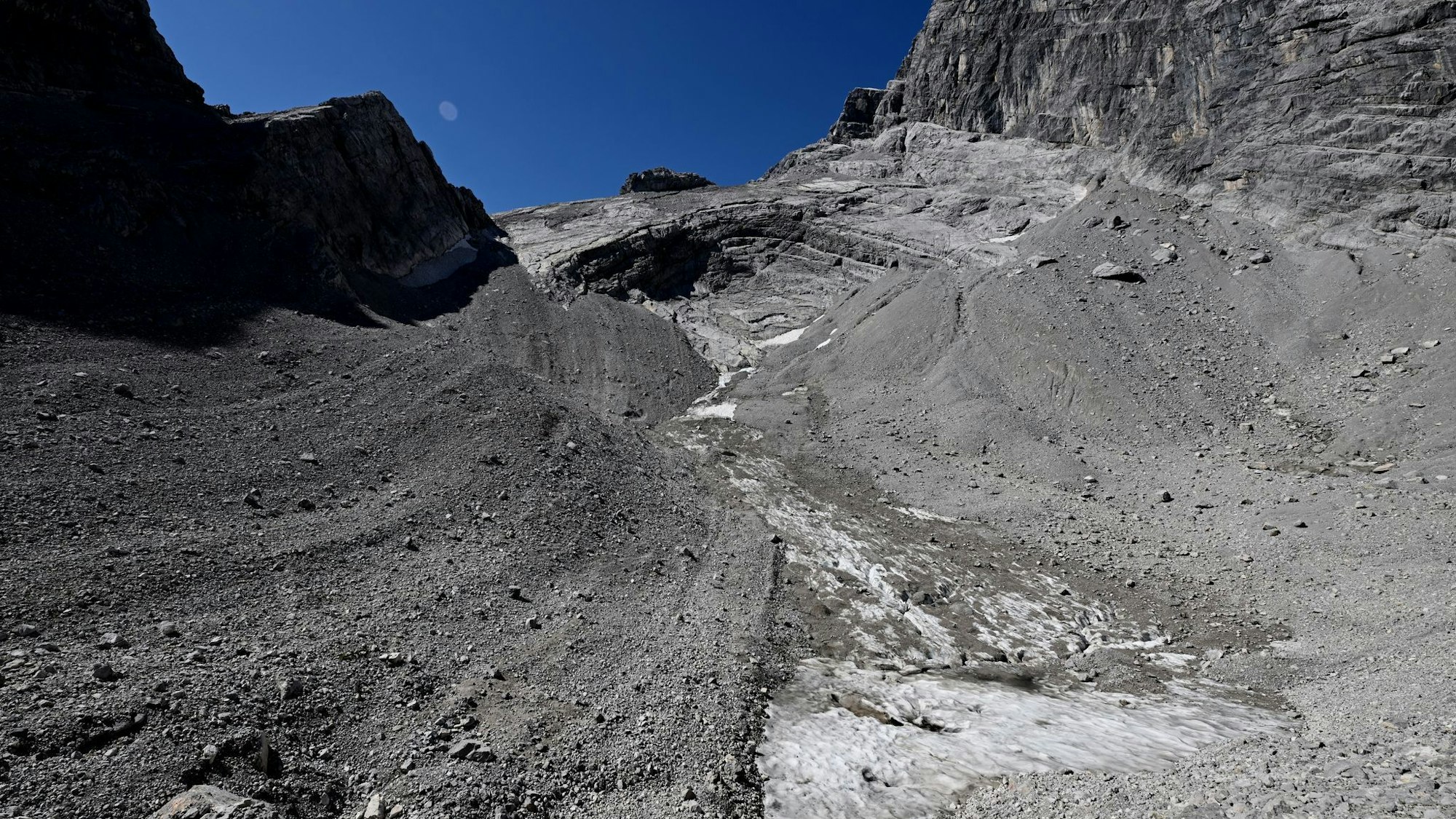 Was vom Watzmanngletscher übrig ist im Jahr 2025.