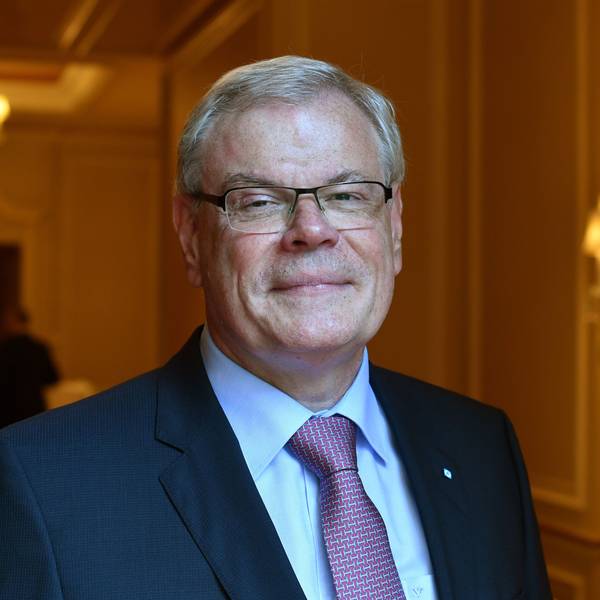 Lesen gewährt Teilhabe: Davon ist Helmut Heinen, hier bei seiner Verabschiedung als BDZV-Präsident 2016 in Berlin, überzeugt.
