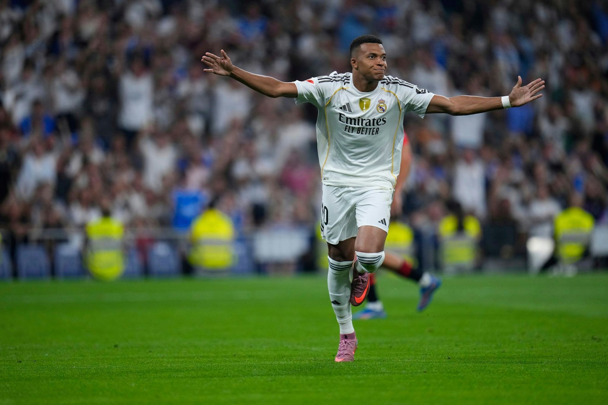 Kylian Mbappé trifft zum Auftaktsieg von Real Madrid.