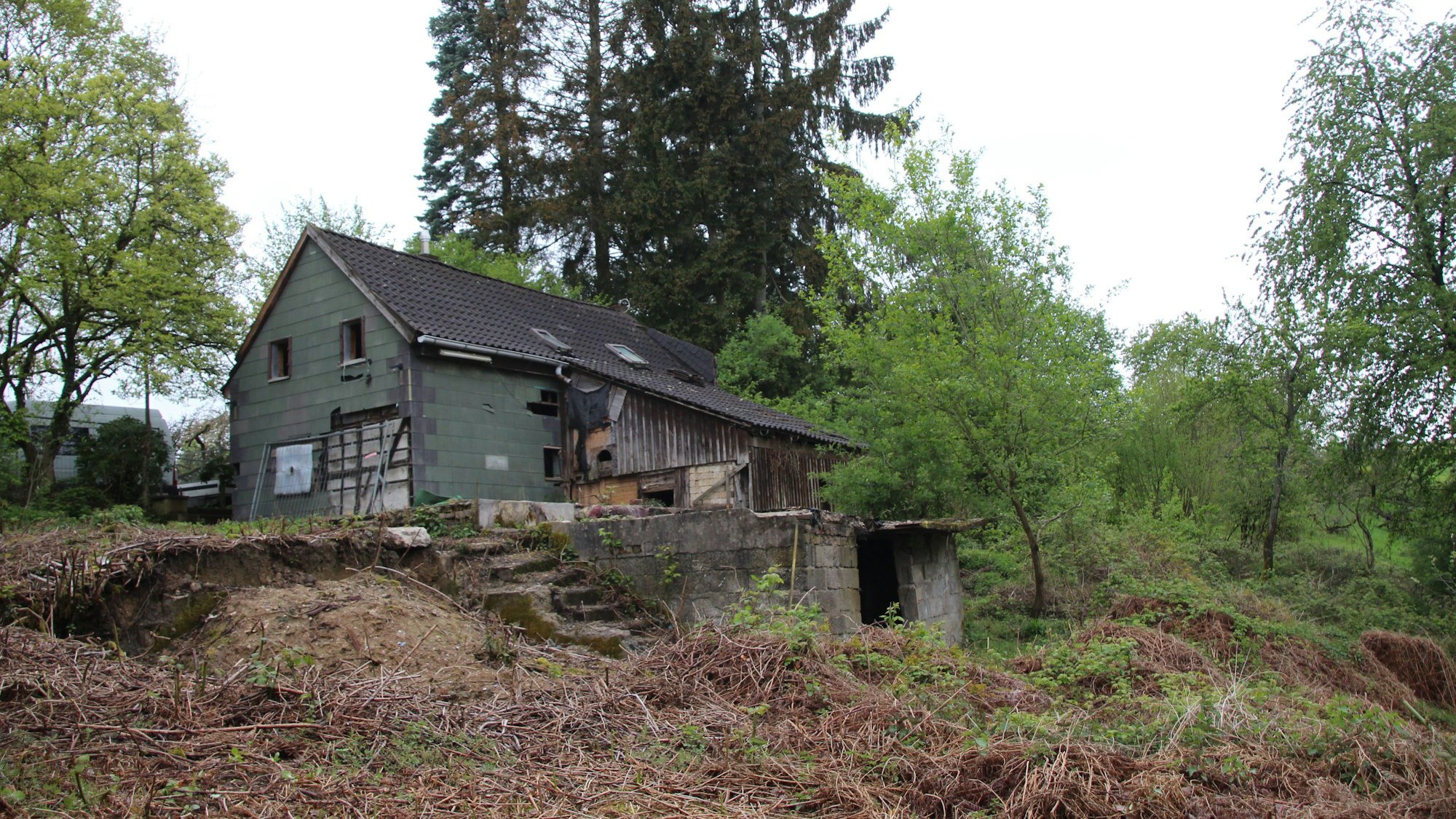 Ist dieses Haus 300.000 Euro wert? Viel Geld floss aus Steuermitteln, um es aus dem Naafbachtal zu entfernen.