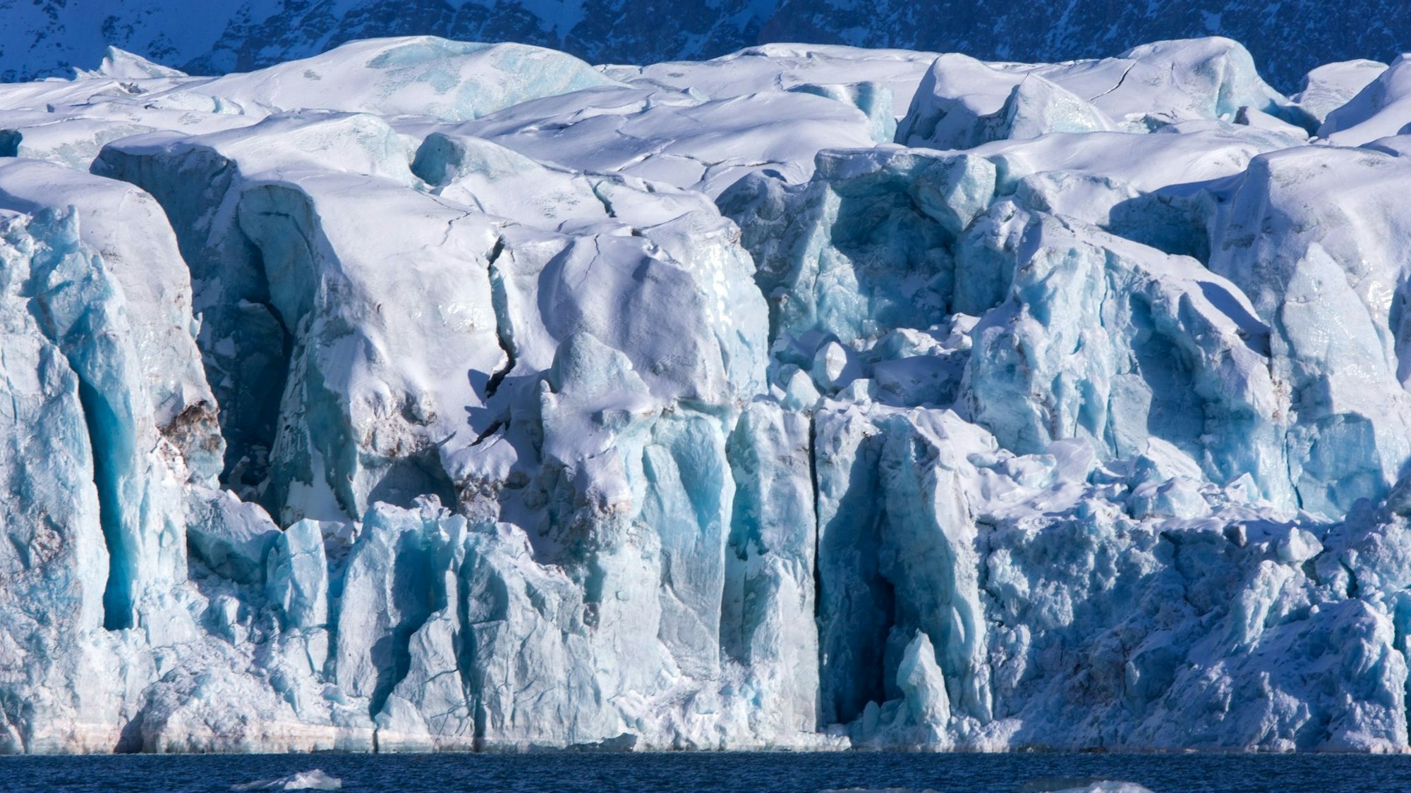 Die Gletscher von Spitzbergen haben 2024 viel Eis verloren. (Archivbild)