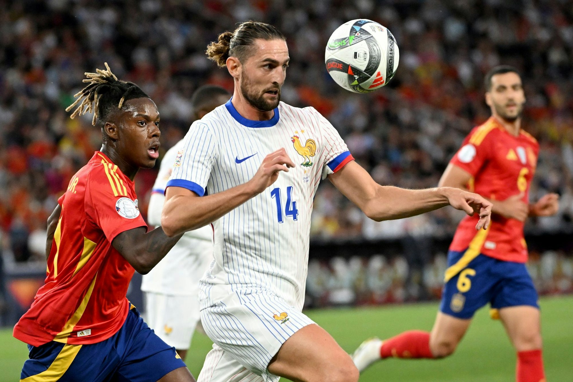 Frankreichs Nationalspieler Adrien Rabiot soll Olympique Marseille nach einer Kabinenschlägerei verlassen.