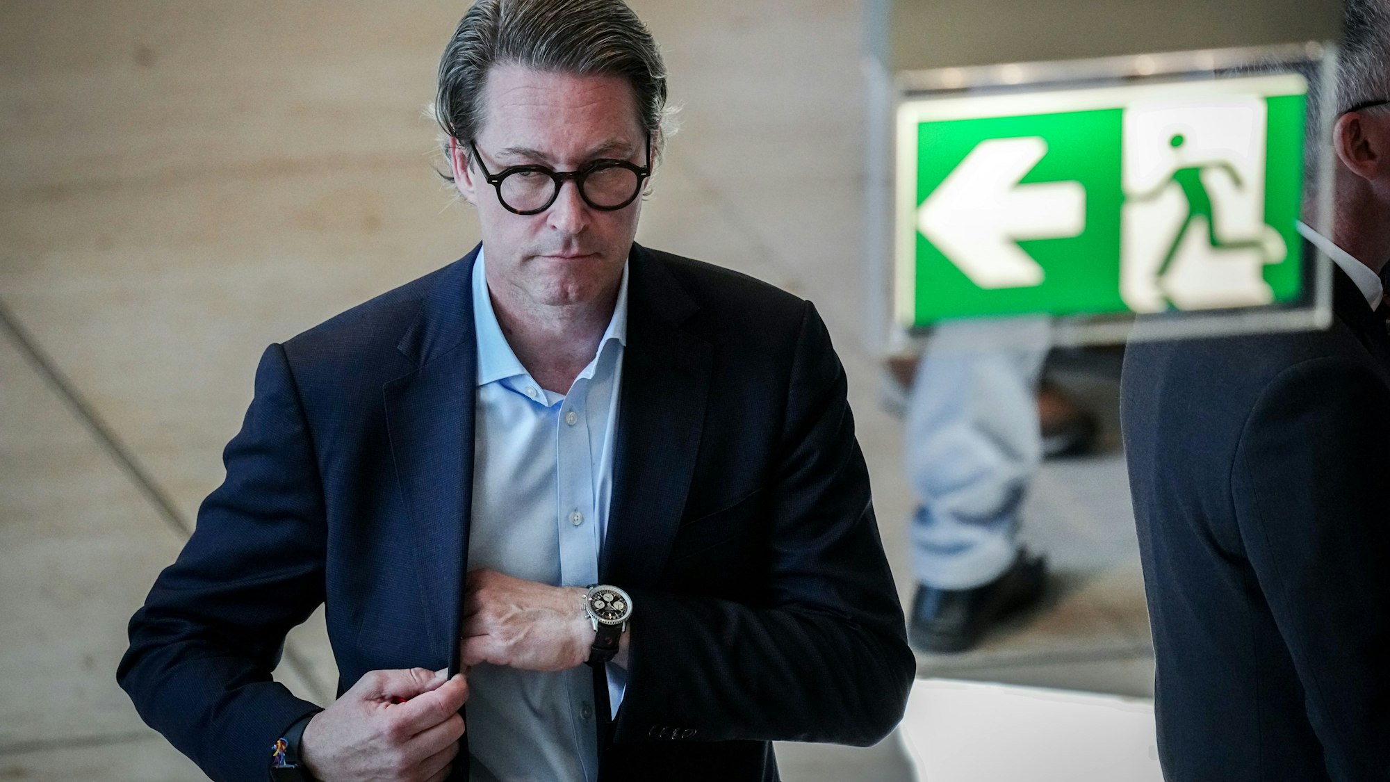 Der CSU-Bundestagsabgeordnete und ehemaliger Bundesverkehrsminister Andreas Scheuer ist von der Staatsanwaltschaft Berlin wegen Falschaussage angeklagt worden.