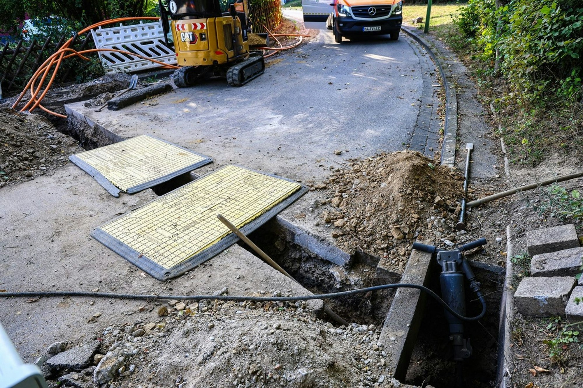 Bei dem schweren Arbeitsunfall in Hagen wurde ein Mann verletzt - und ein Stromausfall verursacht.