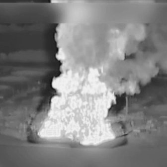 Ein Video der ukrainischen Drohnen-Streitkräfte soll die brenende Ölpumpstation in Unetscha zeigen.