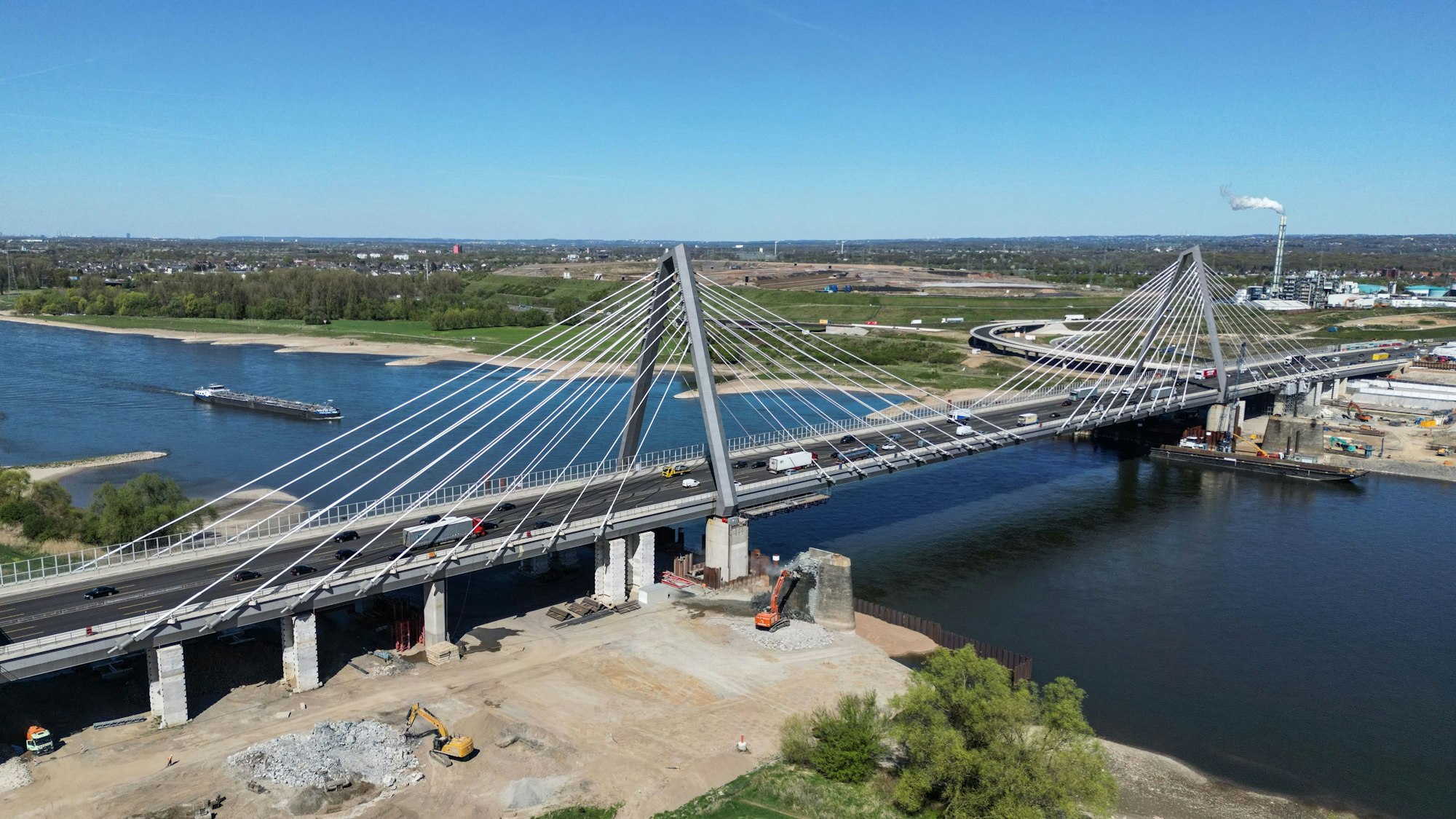 Die neu gebaute Leverkusener Brücke.