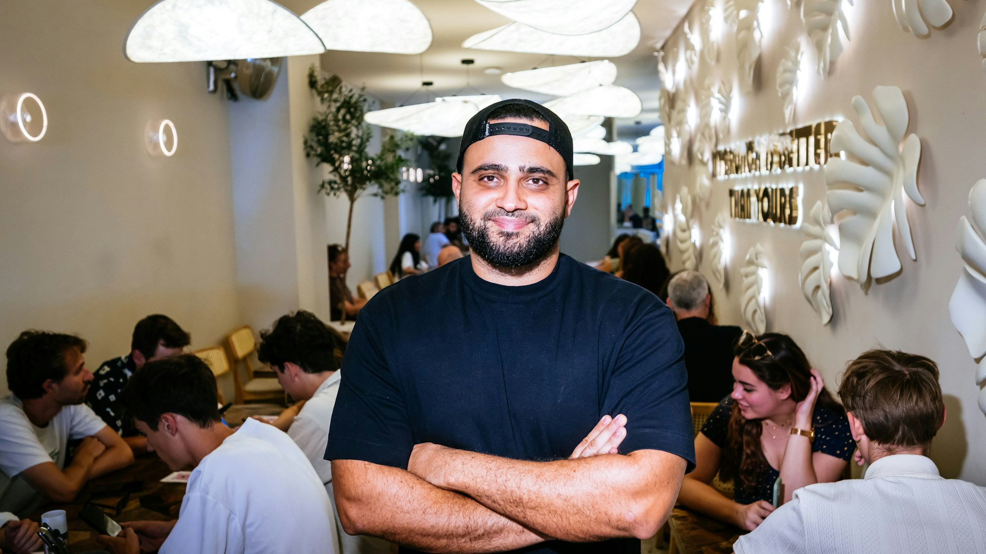 Parham Pouramin war im Café Buur einer der ersten, der auf virale Food-Trends setzte.