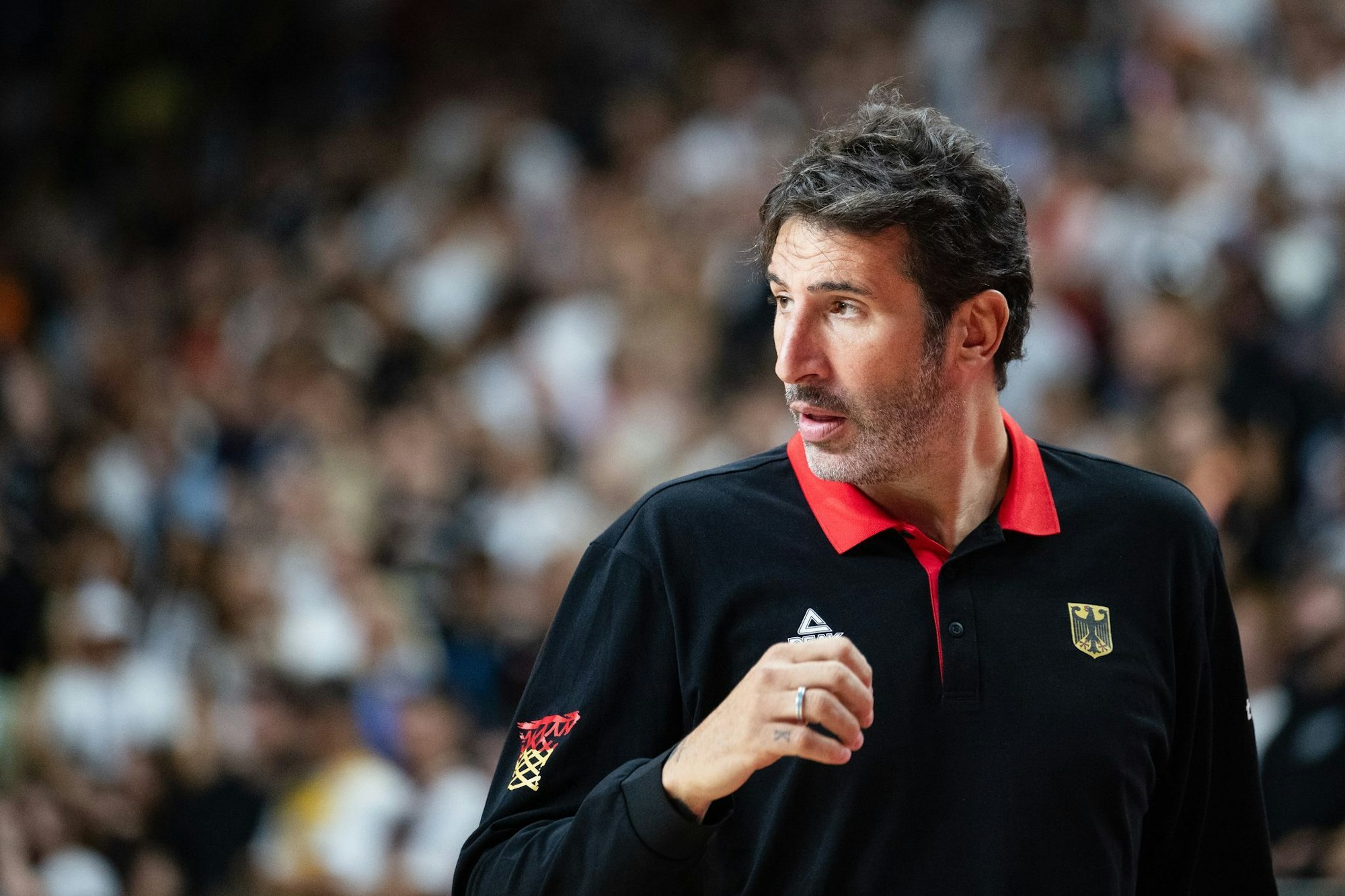 Der Spanier Mumbru steht vor seinem ersten großen Turnier als Trainer.