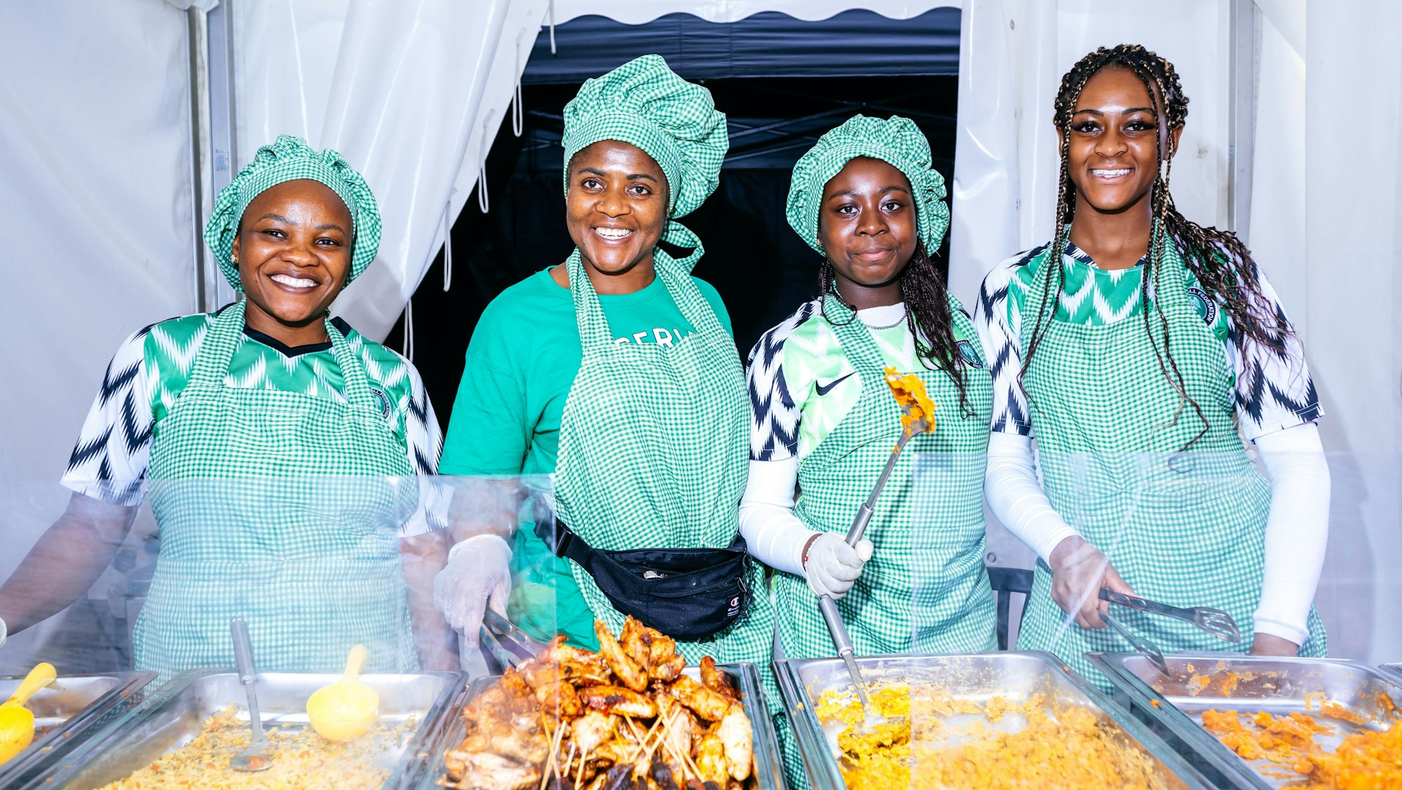 Auch Nigeria ist bei den Essenständen vertreten.