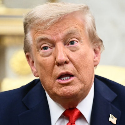 US-Präsident Donald Trump beantwortet am Montag Fragen von Reportern im Weißen Haus. (Archivbild)