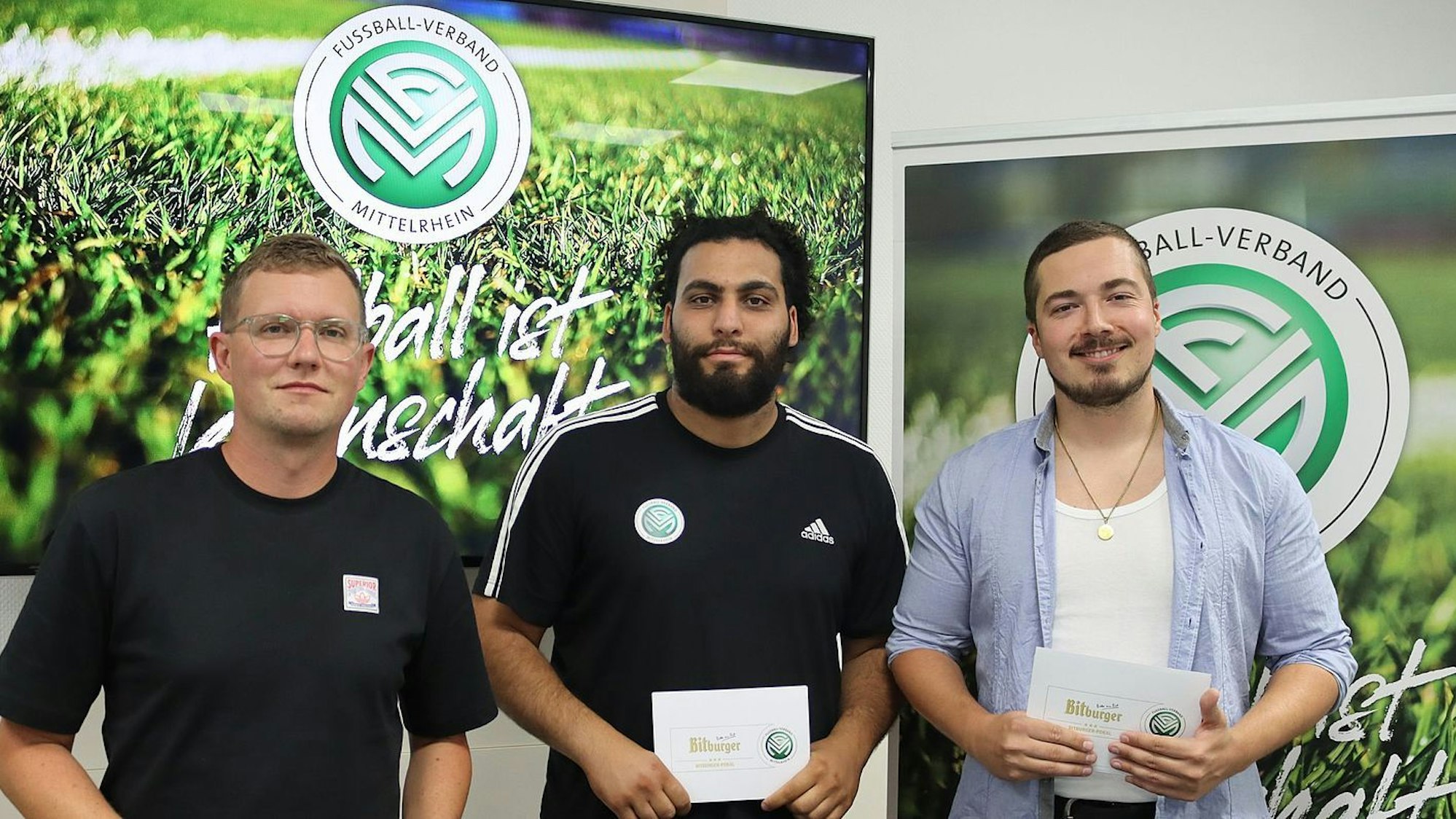 Der Fußball-Verband Mittelrhein (FVM) hat die zweite Runde im Bitburger-Pokal der Herren 2025/26 ausgelost. Die Paarungen zog Gökhan Erdek,