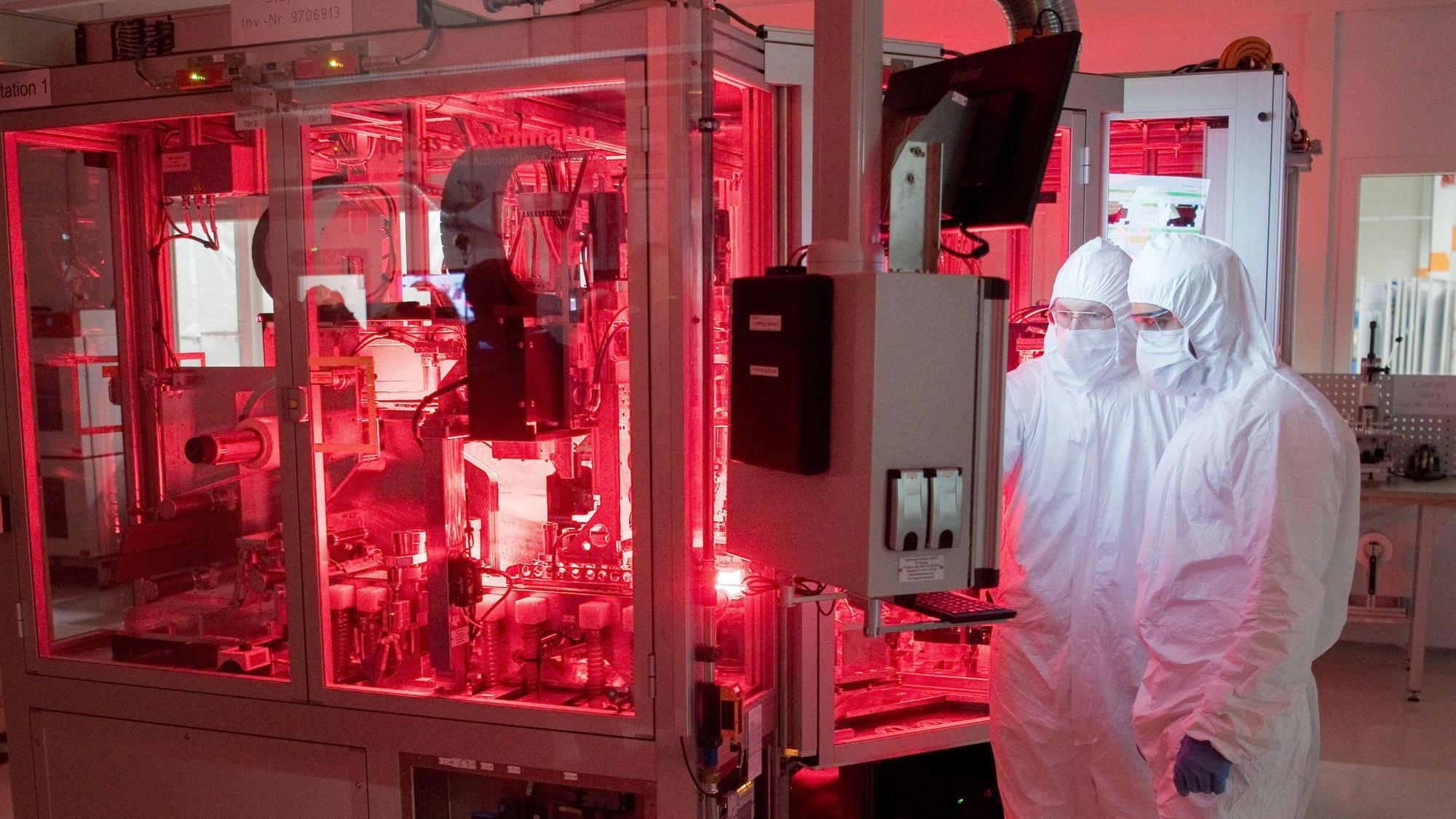 Produktion von Batterie-Zellen bei Volkswagen in Salzgitter.