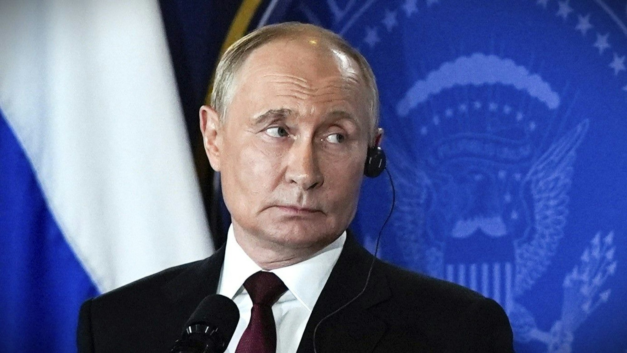Der russische Präsident Wladimir Putin während einer Pressekonferenz mit US-Präsident Trump auf der Joint Base Elmendorf-Richardson in Alaska. (Archivbild)