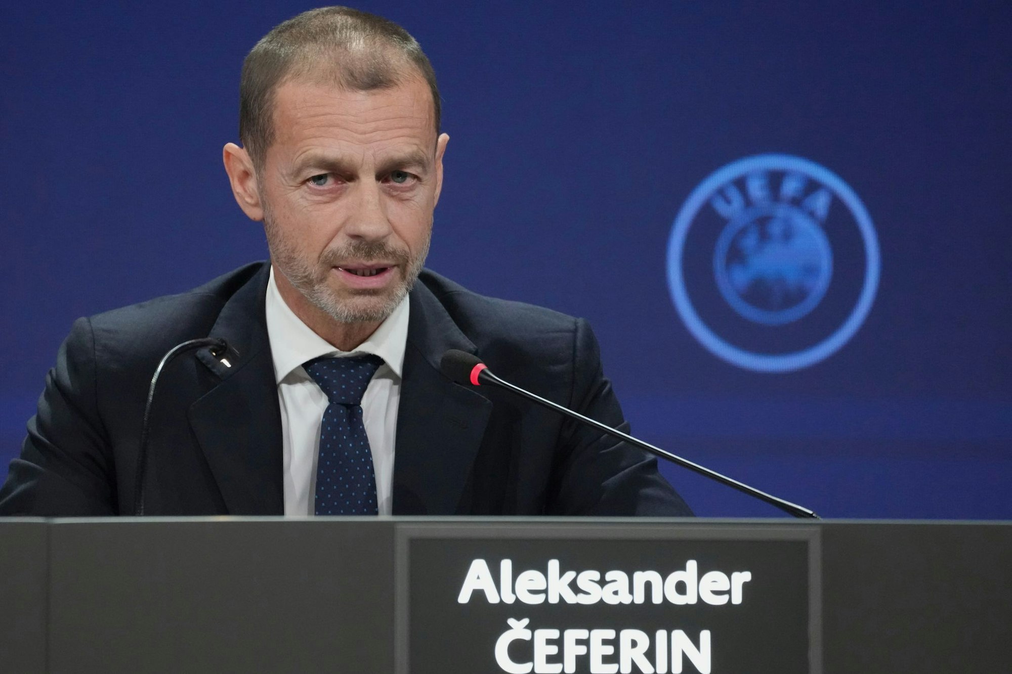 Dass europäische Liga-Clubs ihre Spiele auf anderen Kontinenten austragen, will UEFA-Präsident Aleksandar Ceferin nur im Ausnahmefall akzeptieren. (Archivbild)