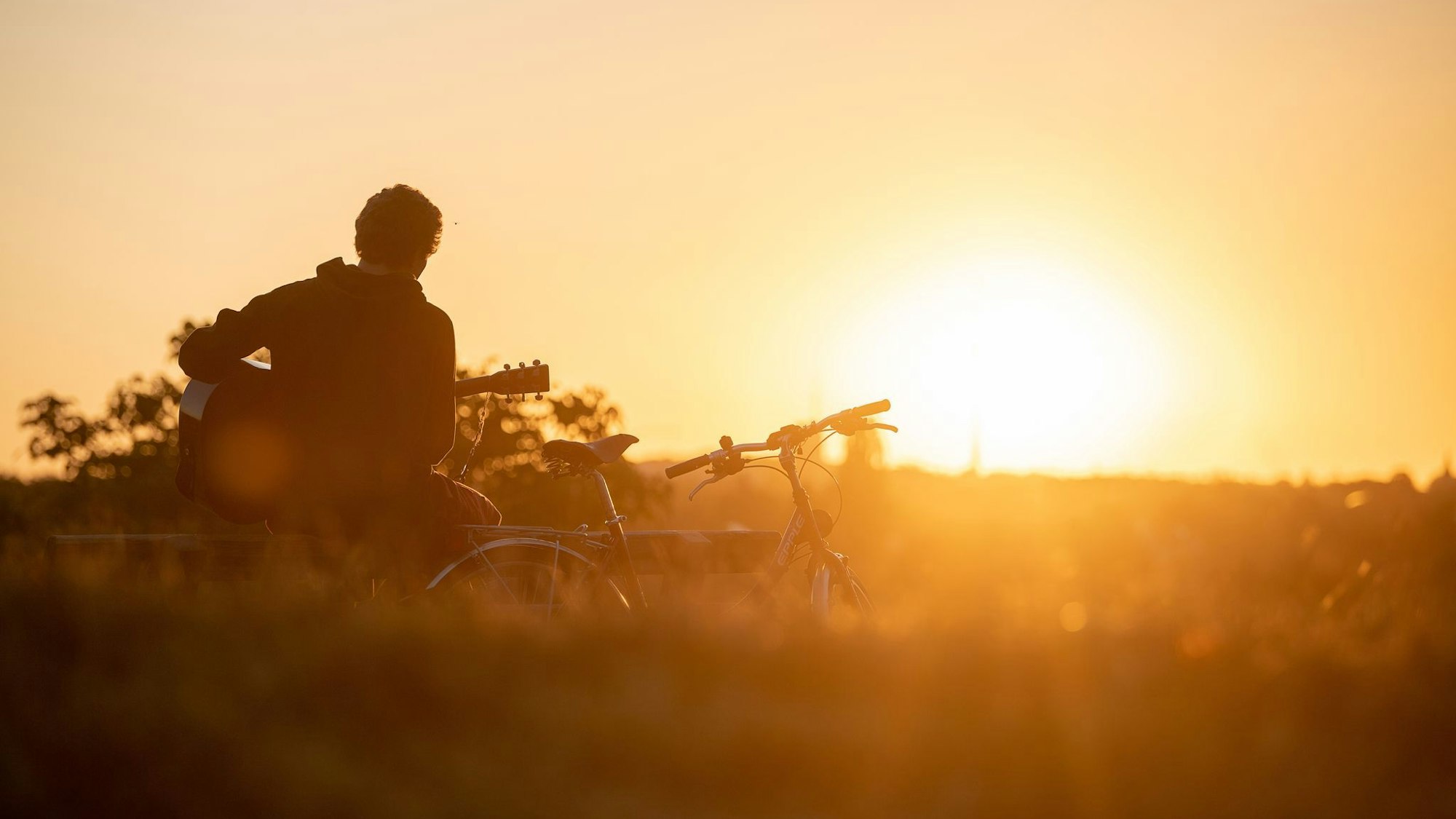 Abschied vom Sommer: Wenn die Abende kürzer werden und die Hitze sich legt, bleibt ein Gefühl von Wehmut.
