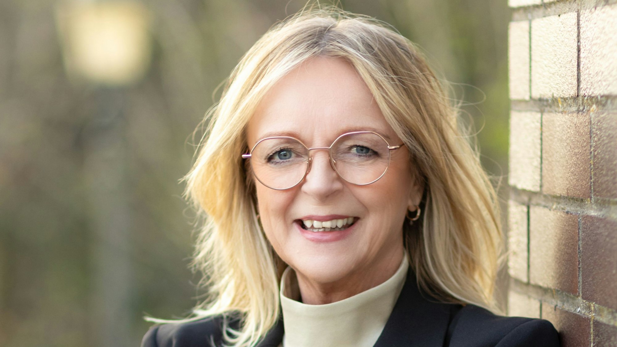 Das Bild zeigt ein Sabine Preiser-Marian im Porträt.