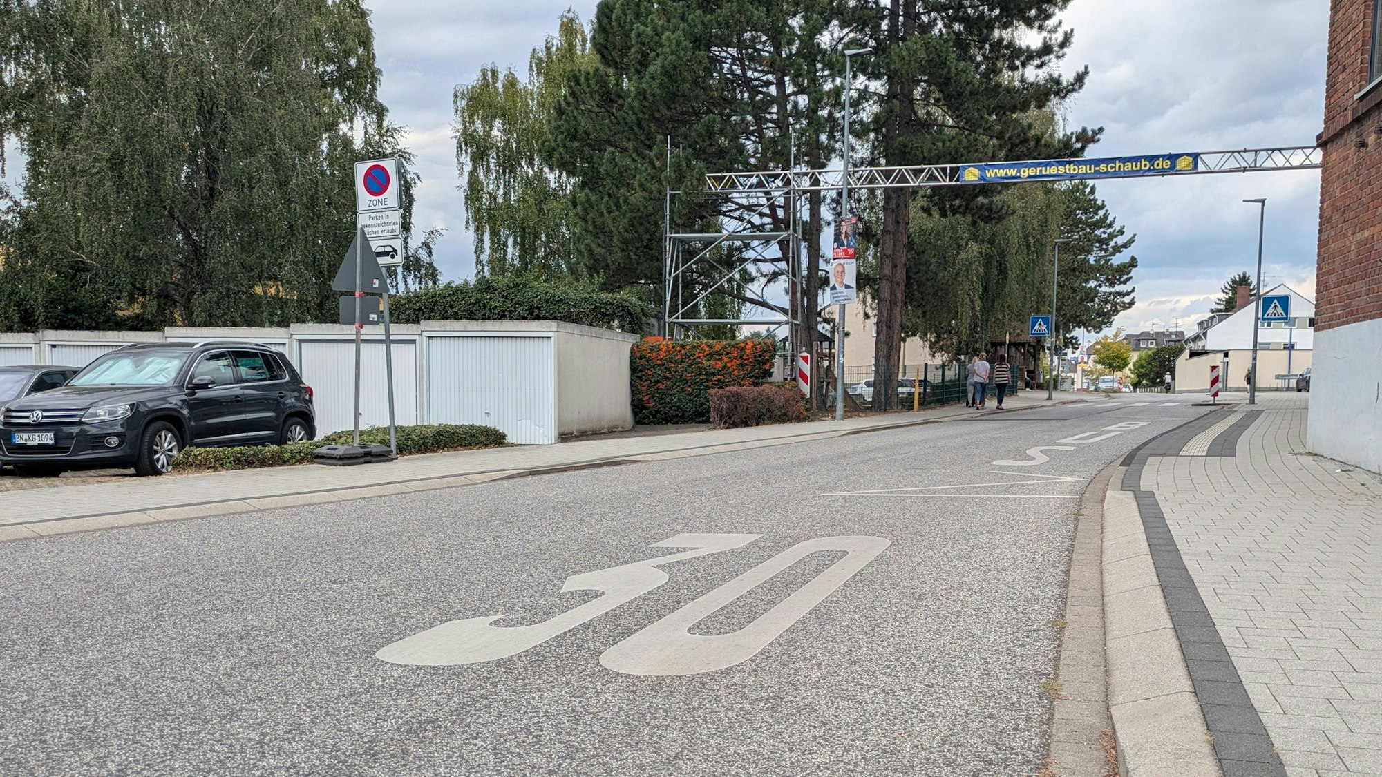 Auf der Friedrichstraße wäre das Display nach Ansicht der Nachbarn sinnvoller.