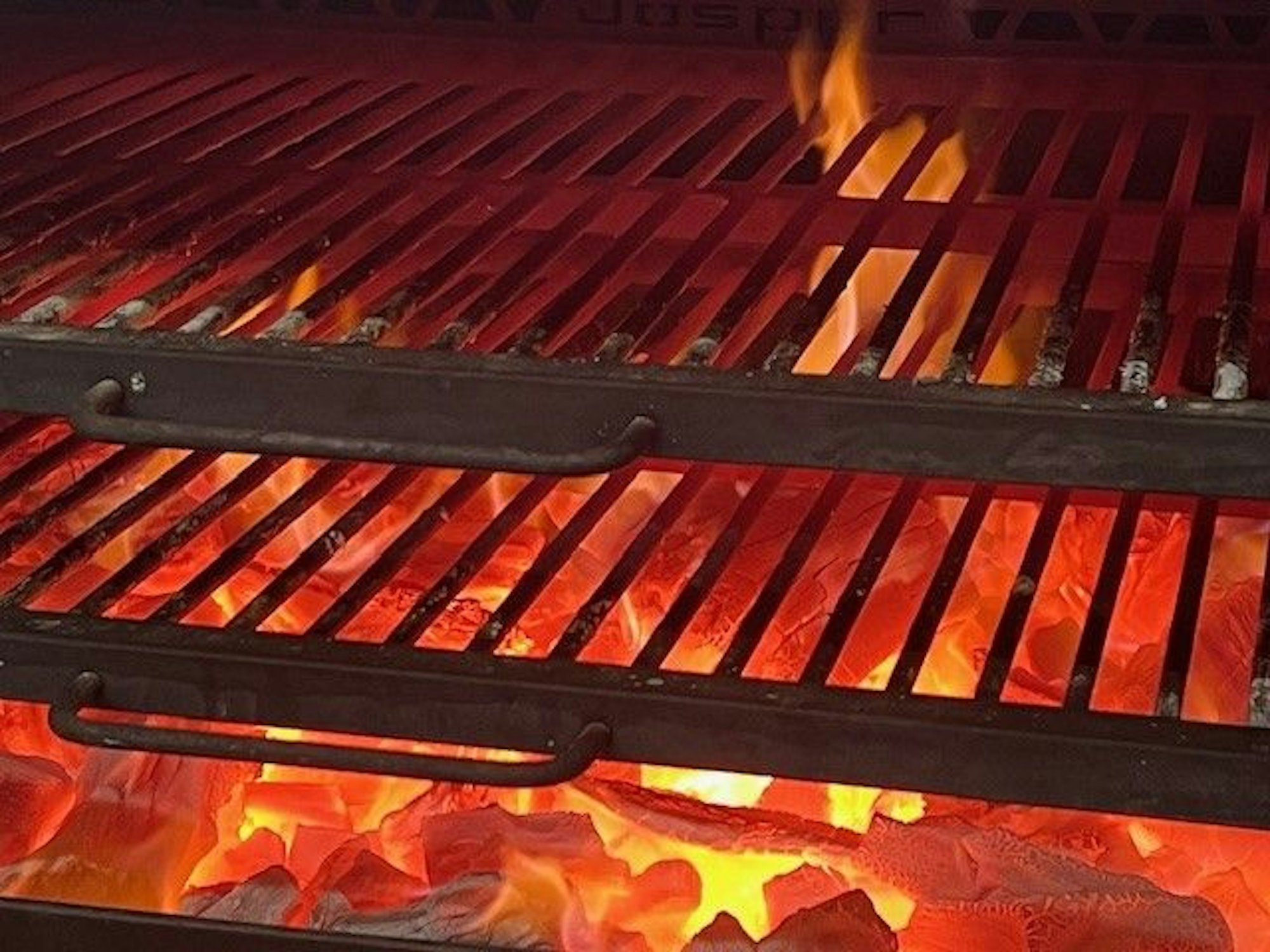 Vorsicht heiß! Der Grill im Restaurant Asado.