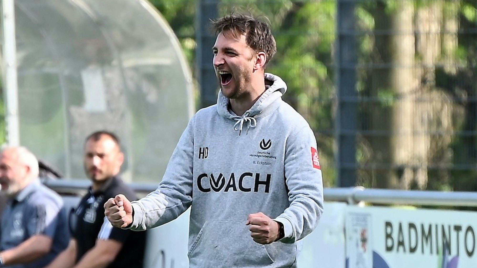 05.05.2024, Fussball-Bergfried Leverkusen-Köln
Jubel bei TR: Hannes Diekamp (Leverkusen)
Foto-Uli Herhaus