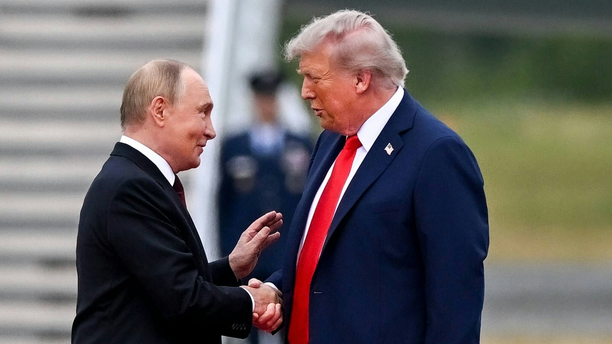 Donald Trump und Wladimir Putin bei ihrem Treffen in Alaska.