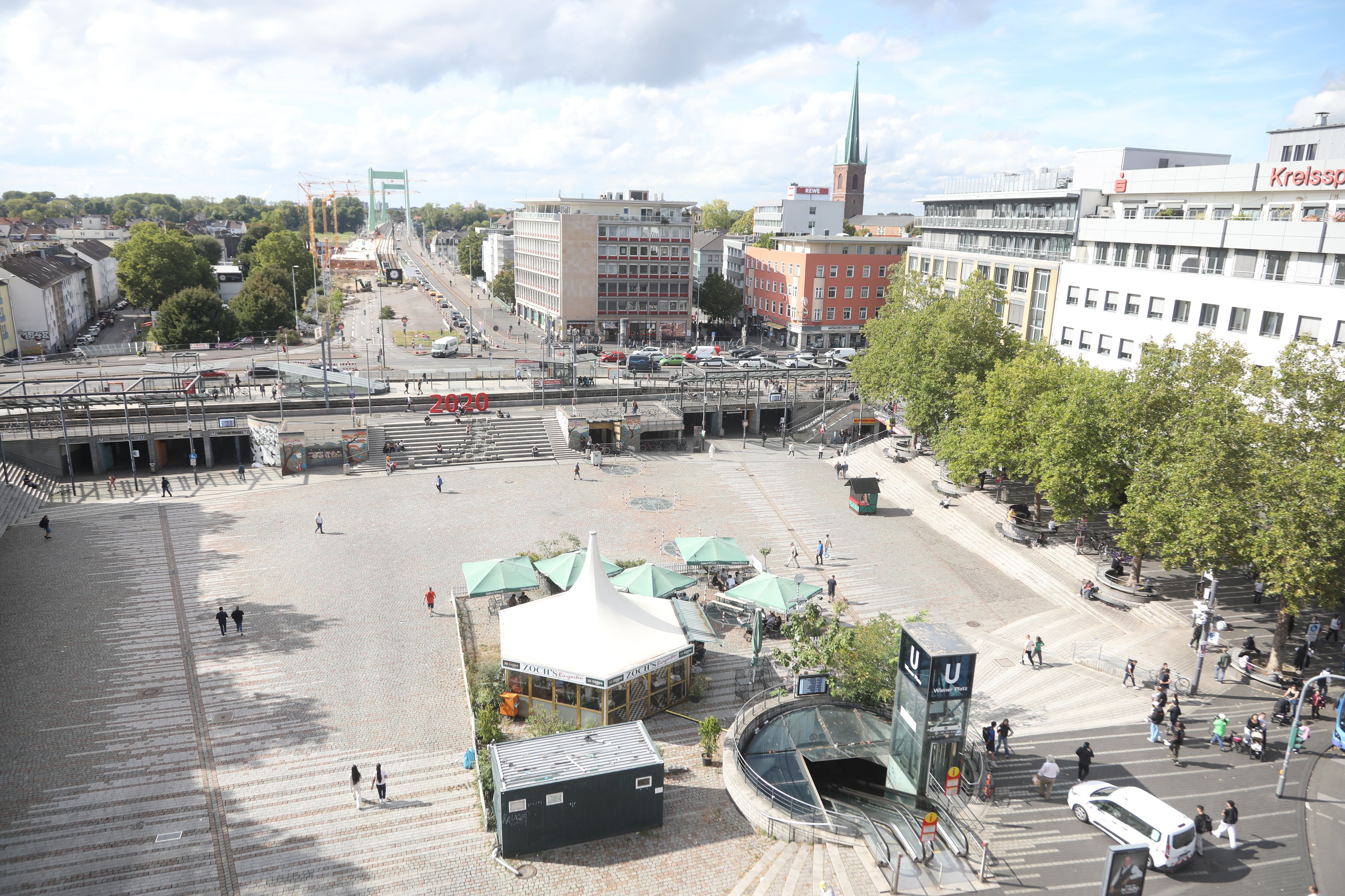 Wie erleben die Menschen den Wiener Platz, die dort täglich arbeiten oder wohnen?