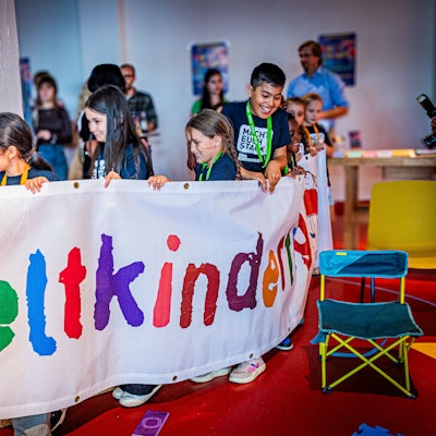 Viele Pänz waren bei der Programmvorstellung des Kinderfestes dabei, die im Olympiamuseum stattfand.