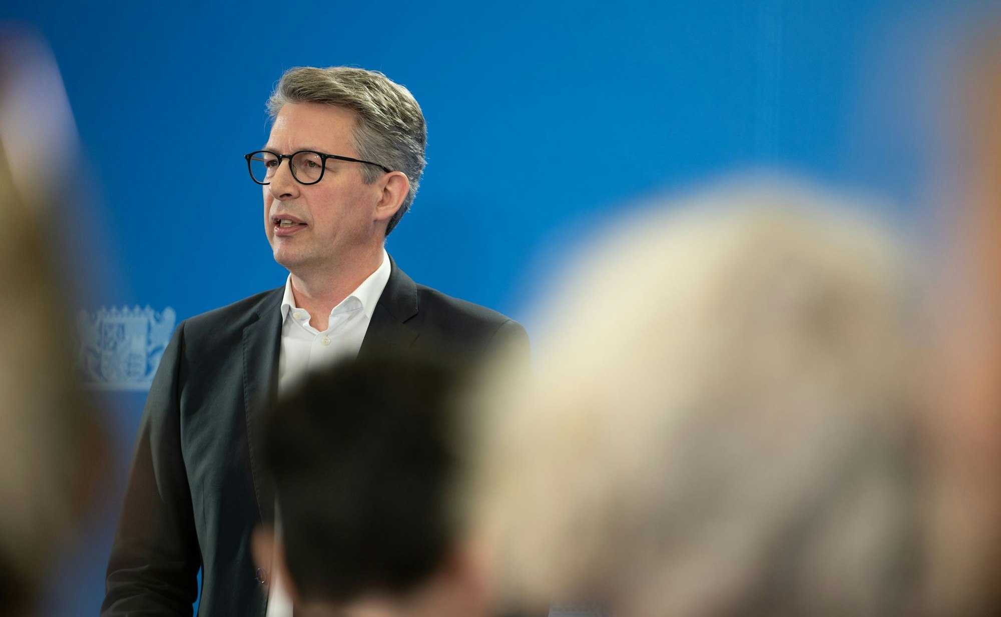 Bayern Kunstminister Markus Blume will mit der Rückgabe der Werke einen «Versuch der Wiedergutmachung in Richtung der Opfer» unternehmen. (Archivbild)