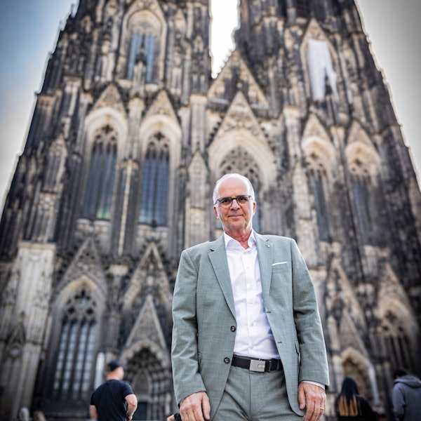 Vor dem Dom wollte sich Markus Greitemann zum Gespräch treffen.Meike Böschemeyer