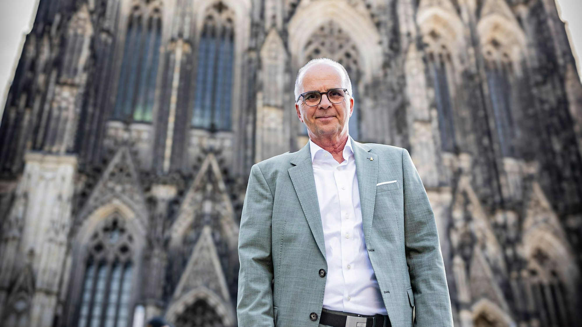 Vor dem Dom wollte sich Markus Greitemann zum Gespräch treffen.Meike Böschemeyer