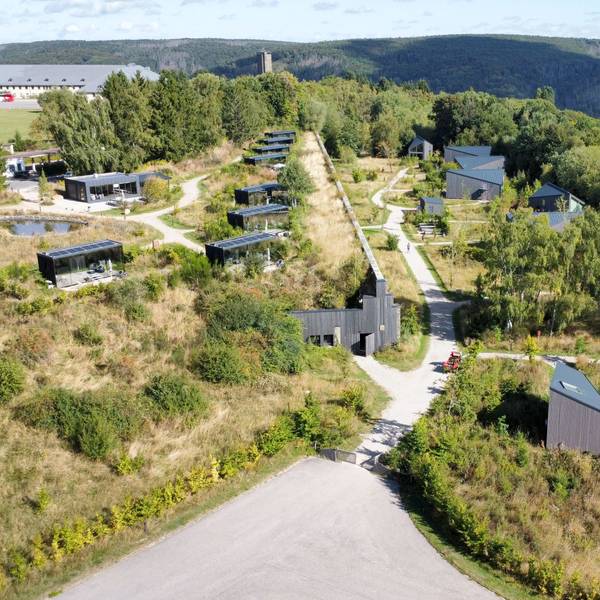 Blick aus der Vogelperspektive auf die Häuser von Neugrad in Vogelsang.