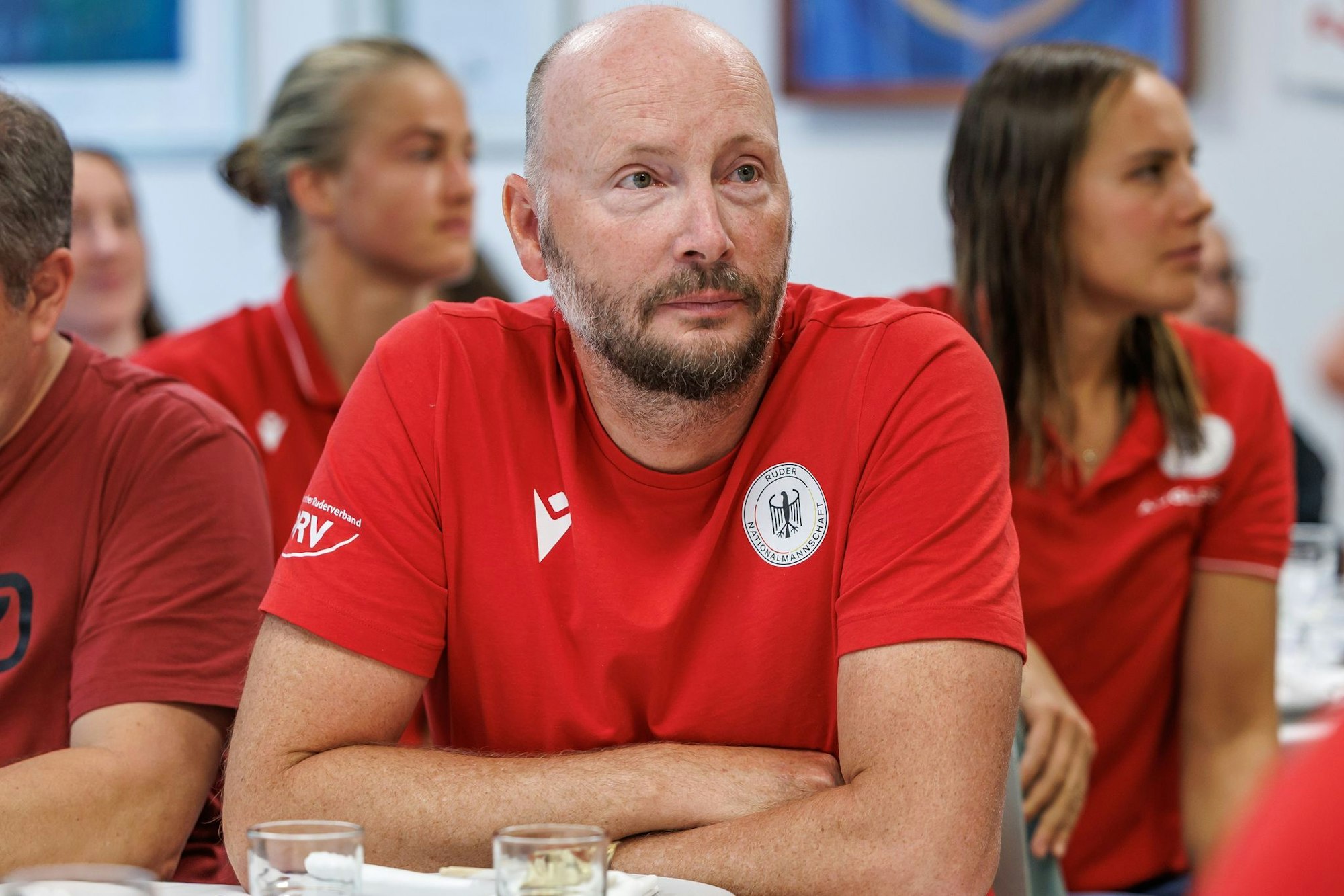 Alexander Schmidt macht die Frauen fit für die WM.