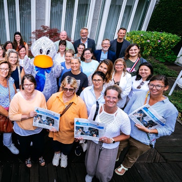 Paula Print besucht die Kreissparkasse am Neumarkt