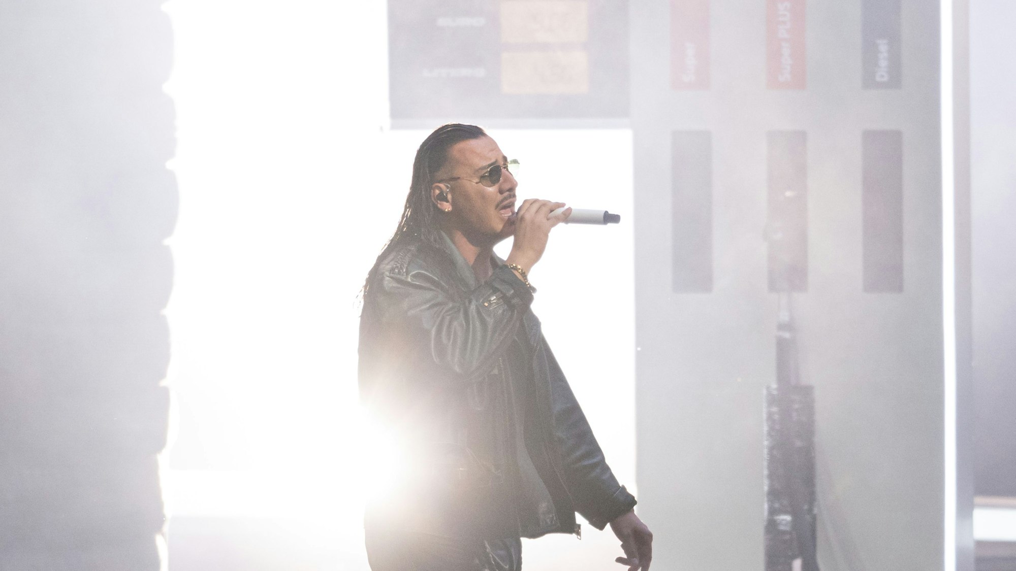 Apache 207 bringt ein neues Album heraus.