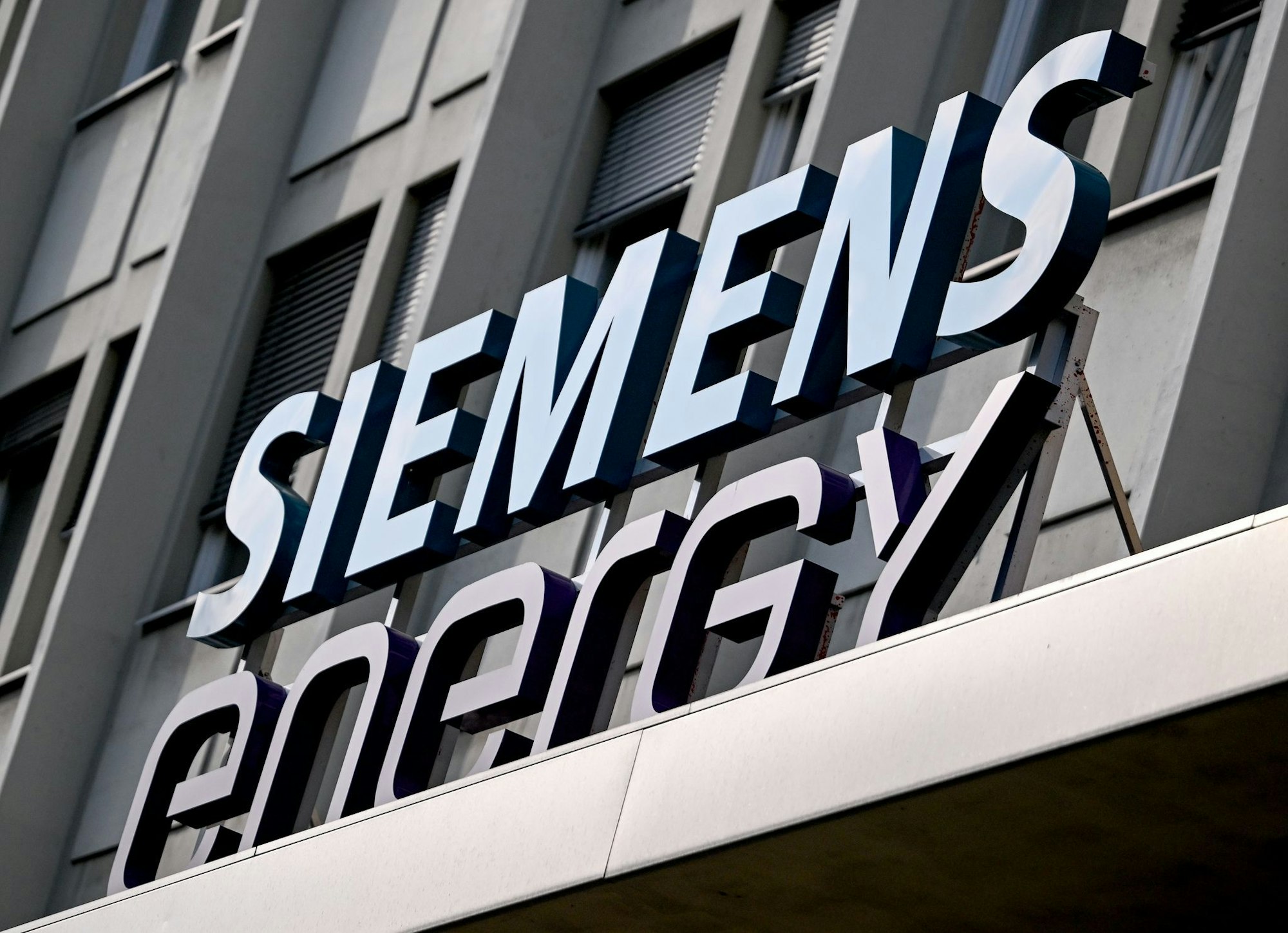 Siemens Energy liefert künftig vier Konverter-Anlagen für das Ostsee-Energie-Projekt «Bornhorlm Energy Island». (Archivbild)