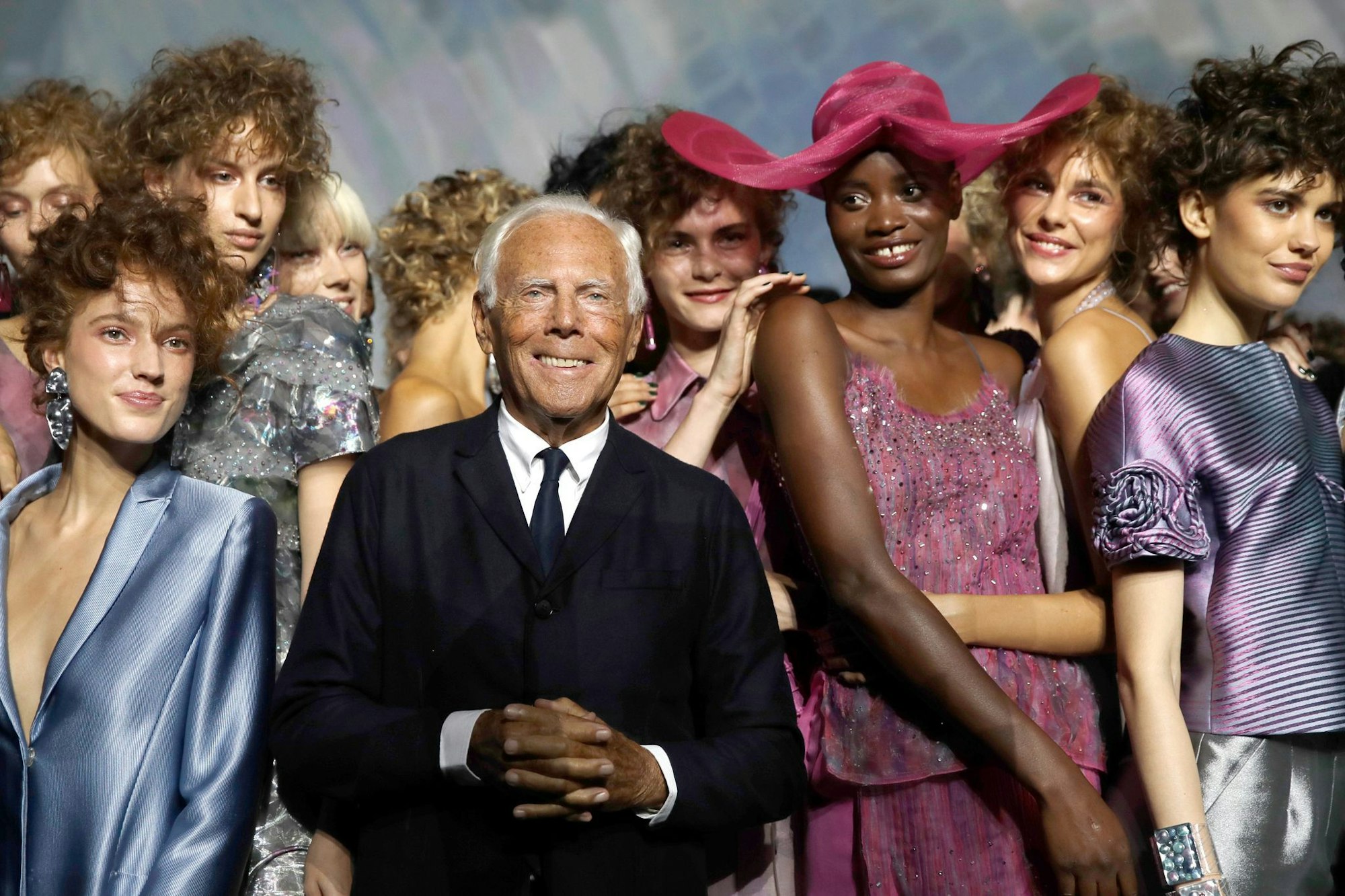 Einen Hochschulabschluss oder eine andere fertige Ausbildung hatte Armani in seinem Metier nicht - trotzdem war seine Mode gefragt. (Archivbild)